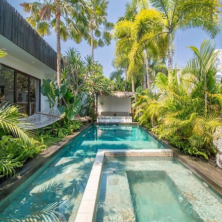 Villa Yogi Surf 2 Canggu Luaran gambar
