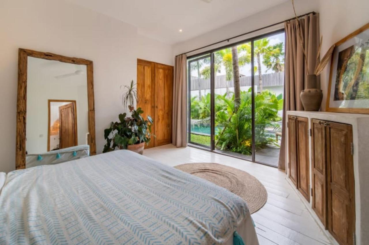 Villa Yogi Surf 2 Canggu Luaran gambar